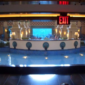 Atlantis Lobby mit Aquarien