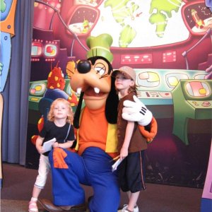 18.10.2008:
Epcot - noch ein Foto mit Goofy
