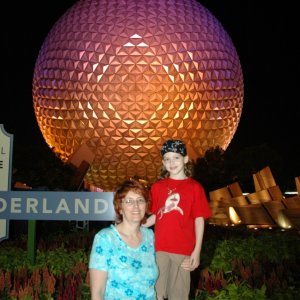 16.10.2008: 
Epcot - auch abends werden noch ein paar Fotos gemacht