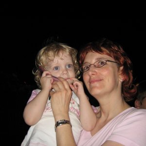15.10.2008:
Magic Kingdom - Arnd wollte noch was zu trinken holen - Kim Sophie ruft ihn an
