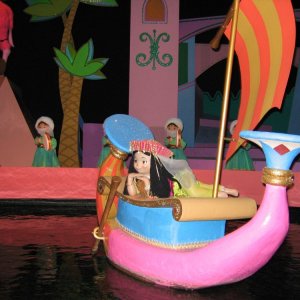 14.10.2008:
Magic Kingdom - Kontrastprogramm zum PotC - Small world 
(irgendwelche Tipps, wie man das Lied wieder aus dem Kopf bekommt? Keine? Ich auc