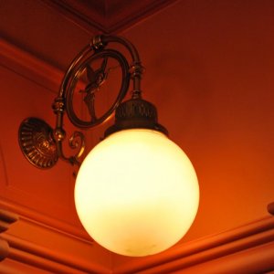 Lampe im Ticket Schalter
