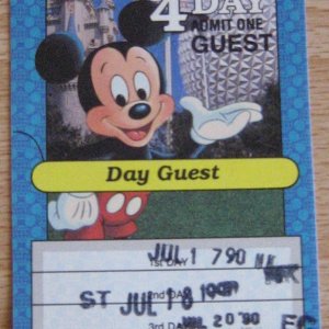 WDW 01