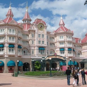 hotel front1
