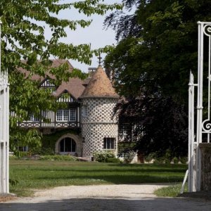 Manoir de Beaumarchais  08