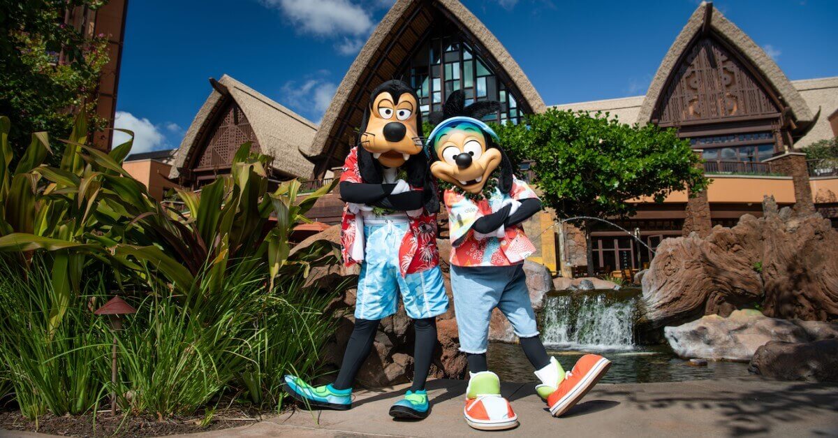 Rund um die Welt Disney Reiseziele entdecken: Goofy und Max in Aulani auf Hawaii