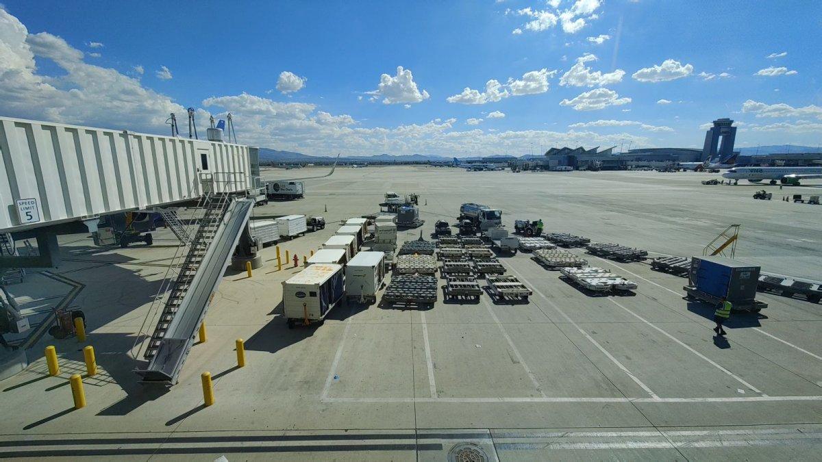Airport_Field_02.jpg