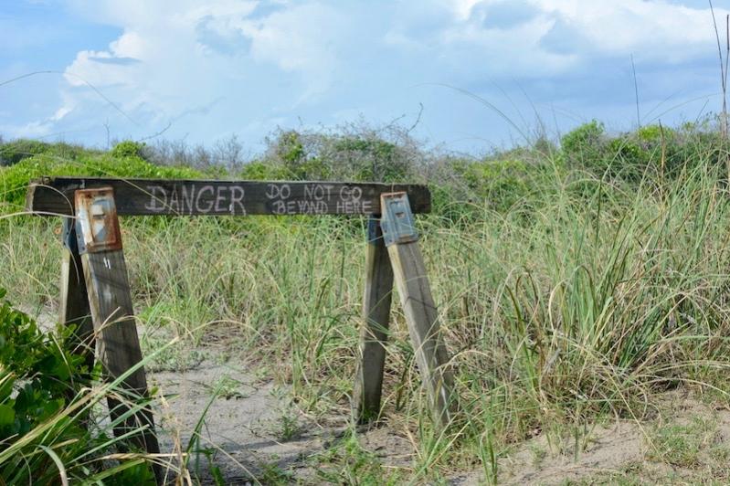 Auf der anderen Seite war ebenfalls ein Weg zum Strand, allerdings durch Irma waren einige Wege defekt. Anstatt diese zu reparieren, wurden sie einfac
