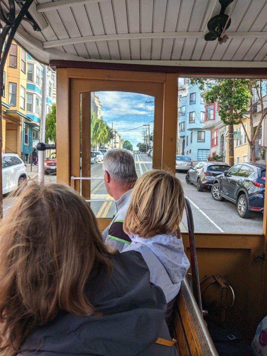 Cable_Car_Inside.jpg