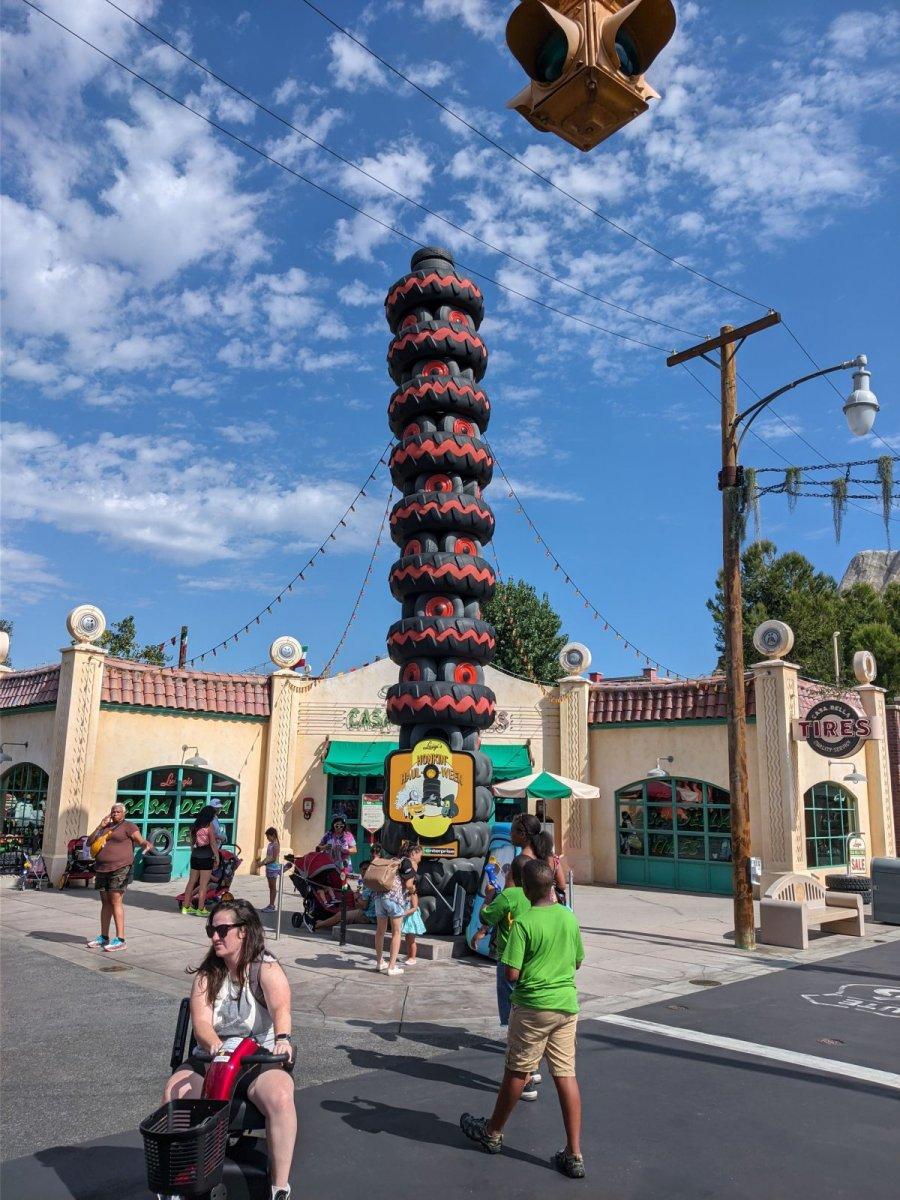 DCA_CARSLAND_06.jpg