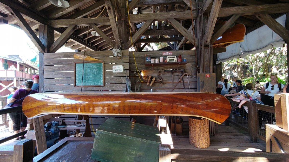 DCA_GRIZZLY_RIVER_RUN_QUEUE_03.jpg