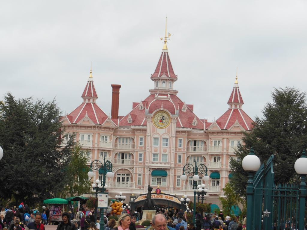 Disneyland Hotel (9)