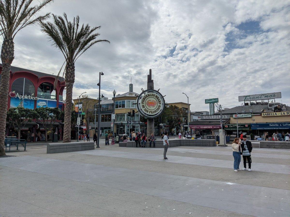 Fisherman's_Wharf_Sign_LongShot.jpg