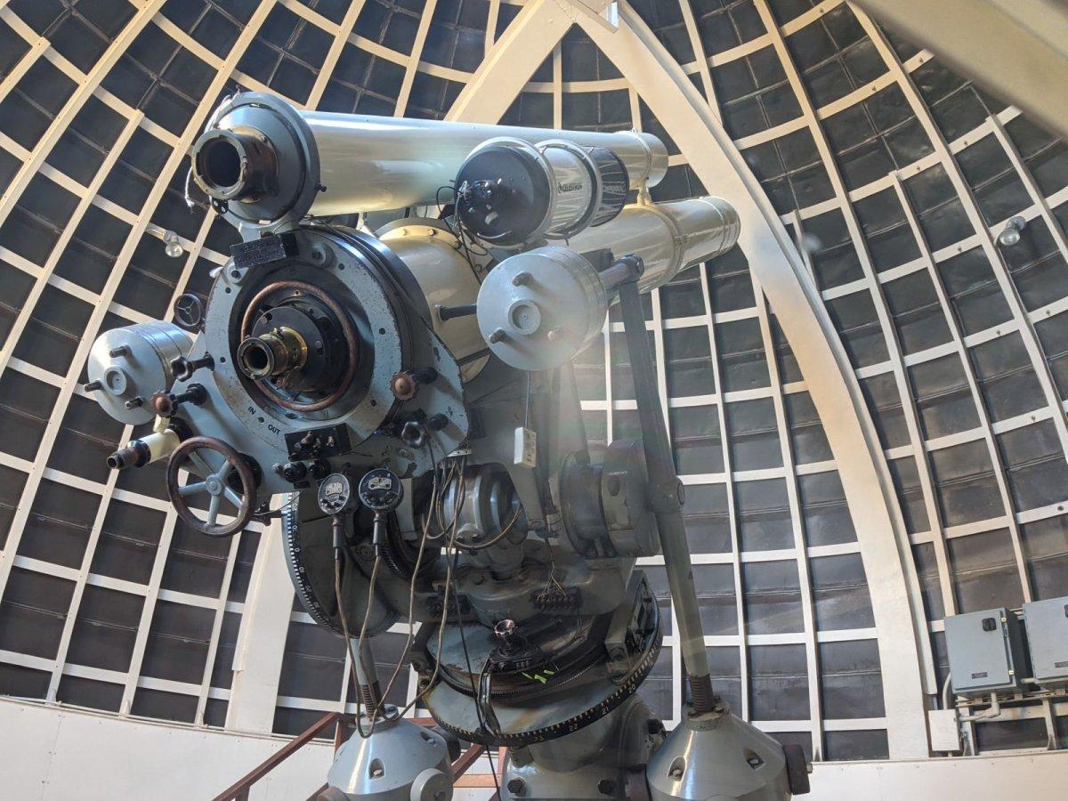 Griffith_Observatory_Telescope_02.jpg