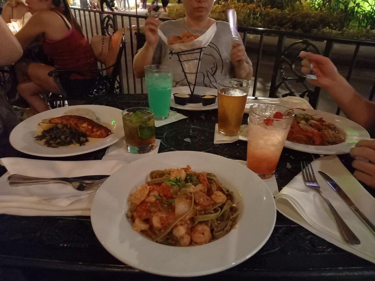 JAZZ_KITCHEN_DRINKS_AND_FOOD.jpg