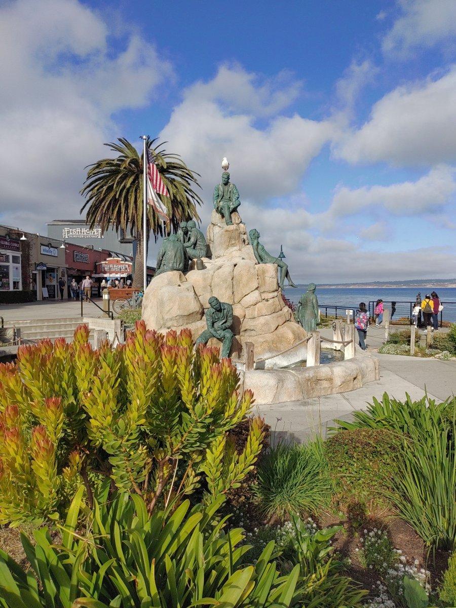 John_Steinbeck_Statuary_01.jpg