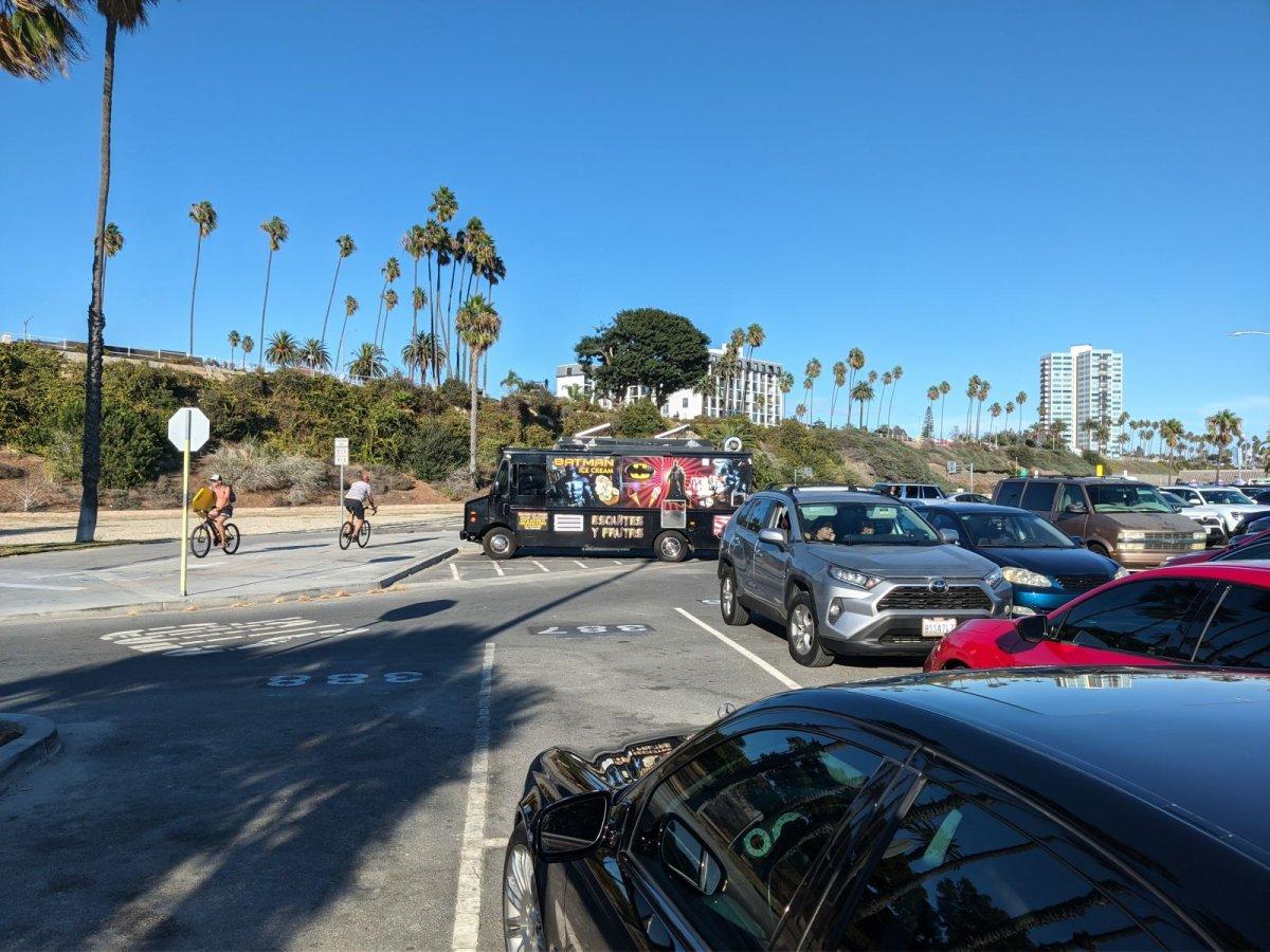 LONG_BEACH_BATMAN_ICE-TRUCK.jpg