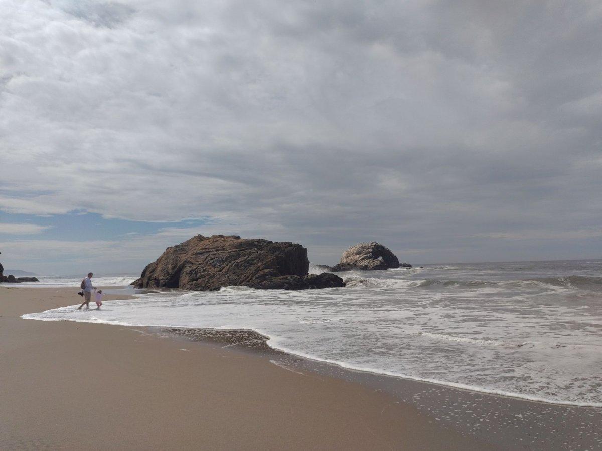 Seal_Rocks_02.jpg