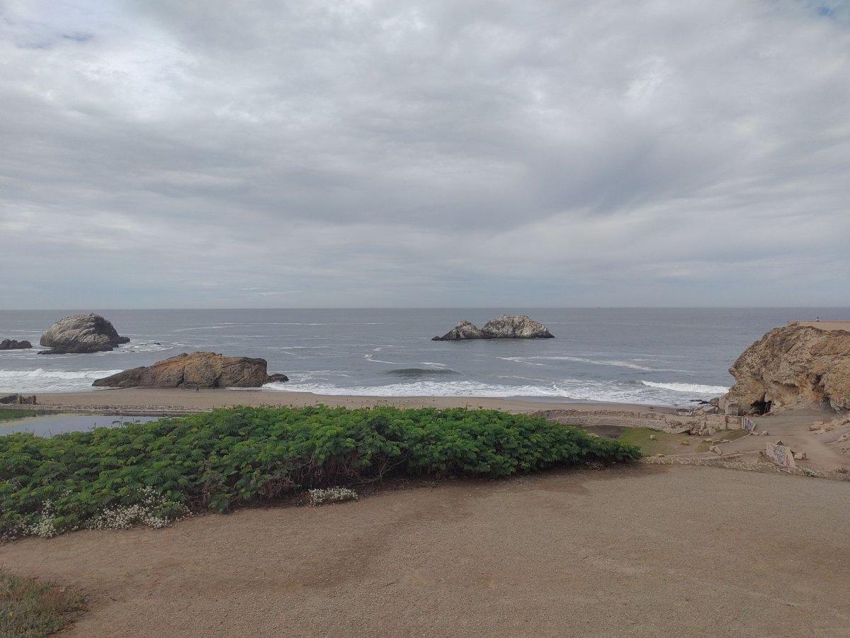 Sutro_Baths_Ruins_02.jpg