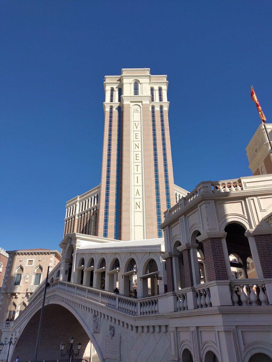 The Venetian_Outside_02.jpg