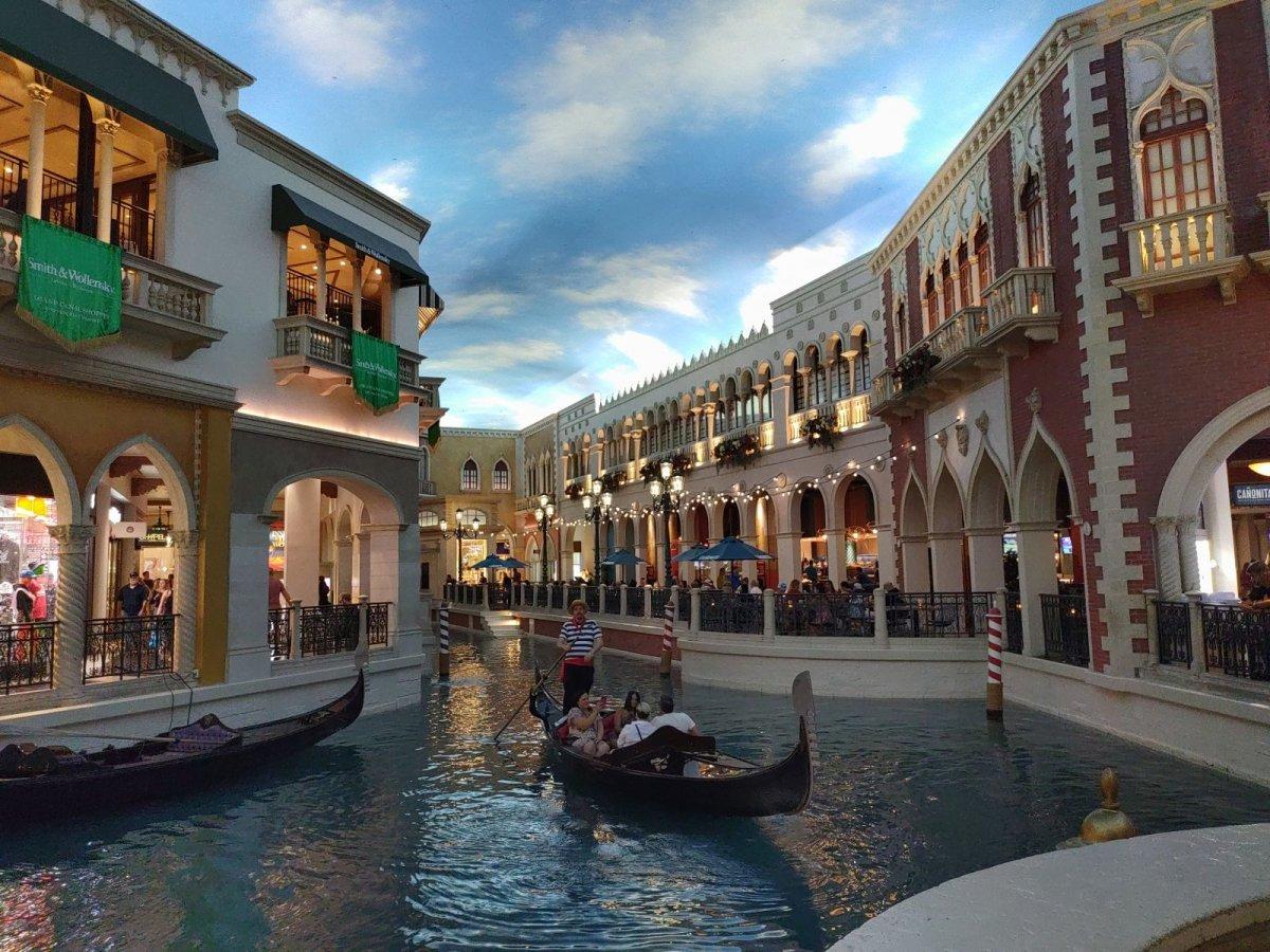 The_Venetian_Inside_06.jpg