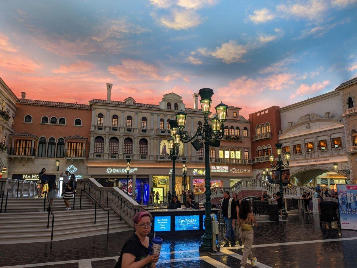 The_Venetian_Inside_08.jpg