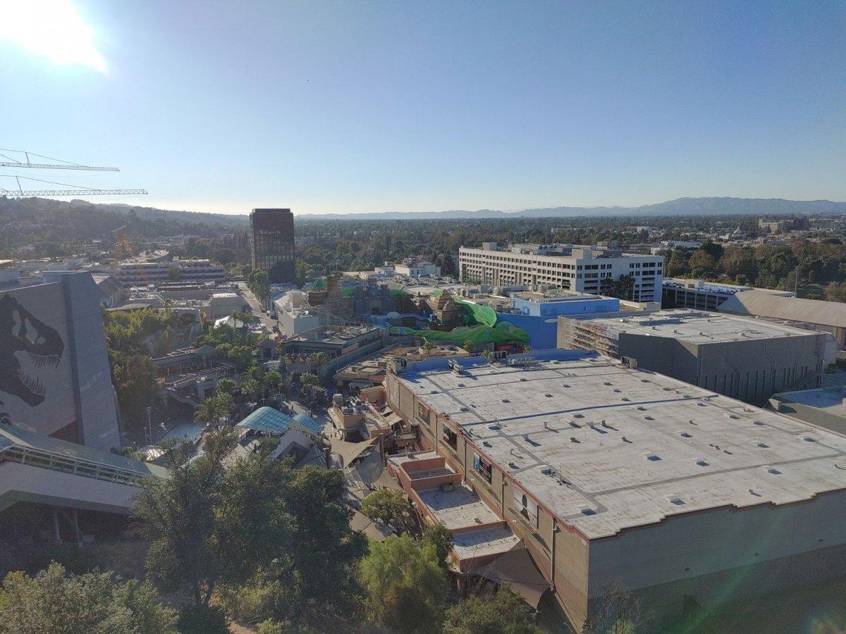 Universal_Studios_Super-Nintendo_World_Construction.jpg