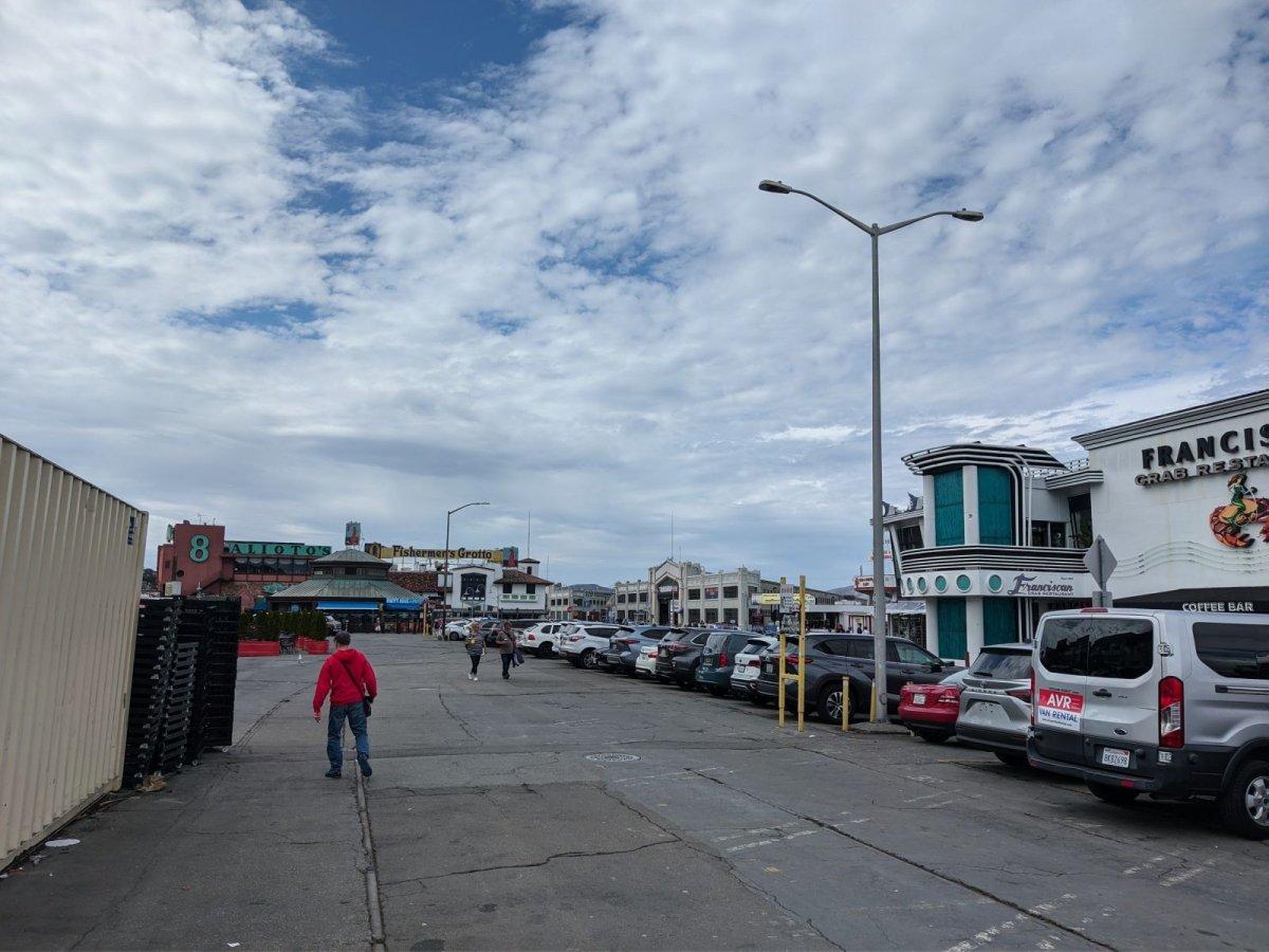 Walking_to_the_Wharf.jpg