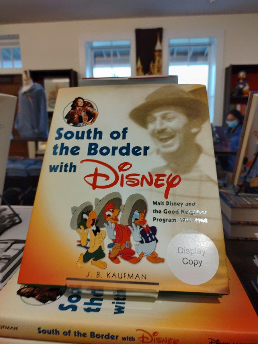 Walt_Disney_Family_Museum_Giftshop_Buchempfehlung_03.jpg