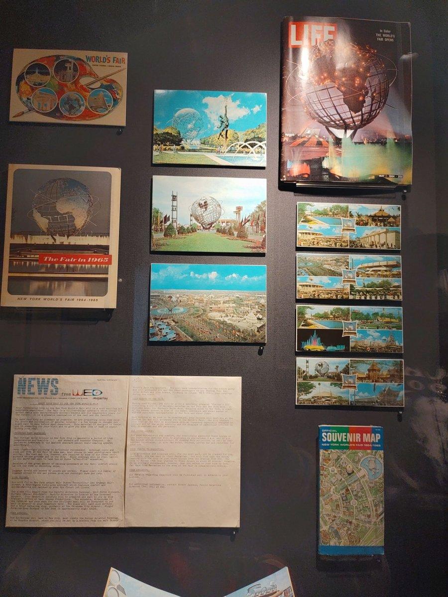 Walt_Disney_Family_Museum_Weltaustellung_1964-65_Souvenirs_01.jpg